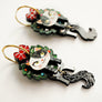 Laliblue : Christmas : Cat in a Christmas wreath earrings