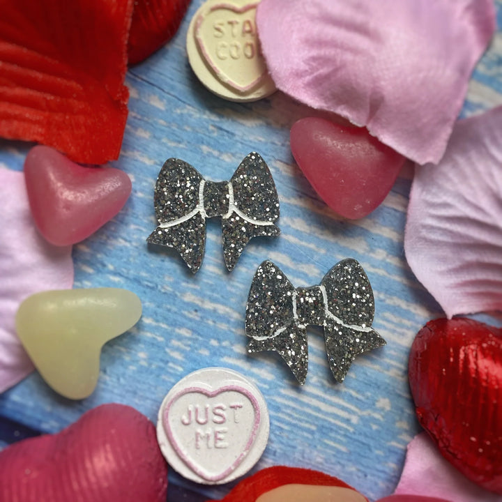 Leopard Print Bee : Silver Bow Studs