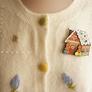 LaliBlue : Christmas : Gingerbread House brooch