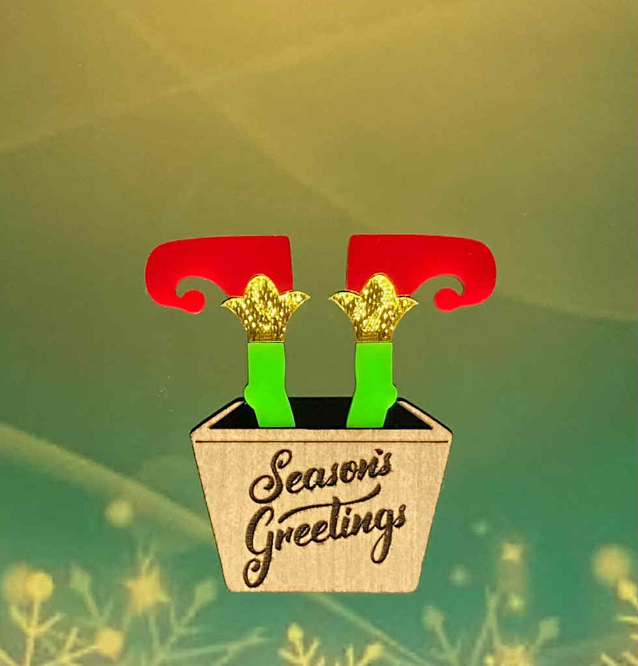 Tantalising Treasures : Christmas : Season's Greetings Brooch