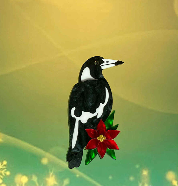 Tantalising Treasures : Christmas : Christmas Maggie Brooch