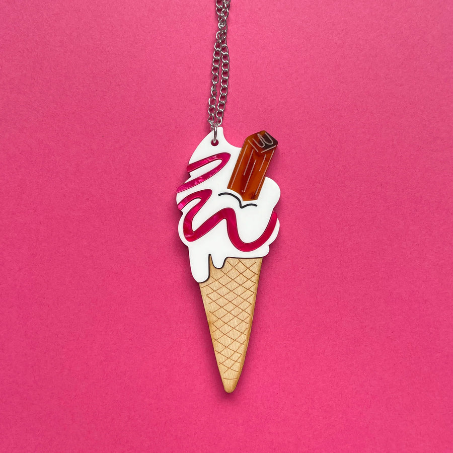 Happy Stuff Studio : Beach Off : 99 Flake Mega Necklace