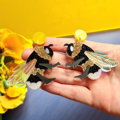 Cherryloco : Bumble bee earrings