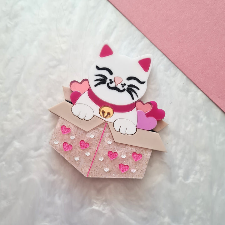 Cherryloco : Box of Love Kitty Brooch or Necklace [PRE-ORDER]