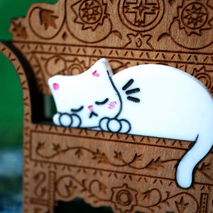Lost Kiwi Designs : Chill Cat Brooch