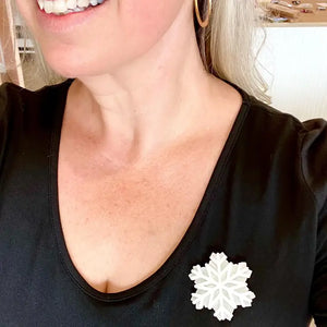 Birdie Bananas : Christmas Snowflake Brooch
