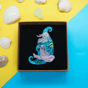 Dolly Dimple Design : Seals Brooch