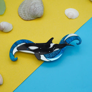 Dolly Dimple Design : Orca Whale Brooch