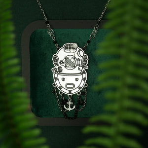 Lost Kiwi Designs : Diver Necklace