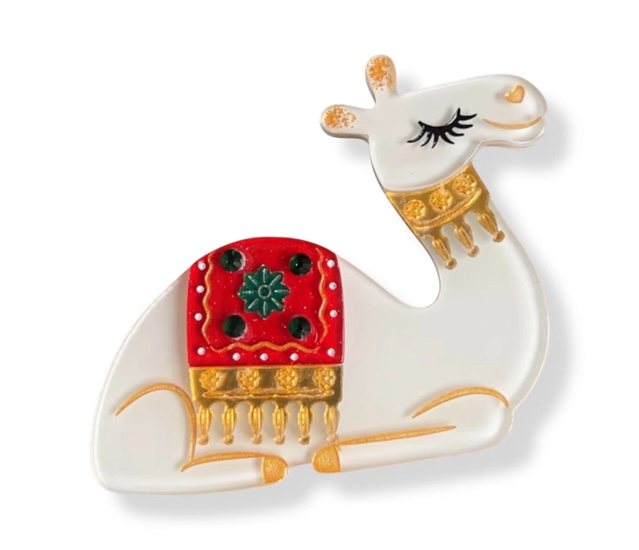 Lipstick & Chrome : Desert Dreams Camel Brooch x 50's Vintage Dame