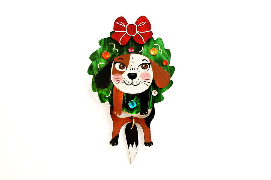 Laliblue : Christmas : Dog in a Christmas wreath brooch