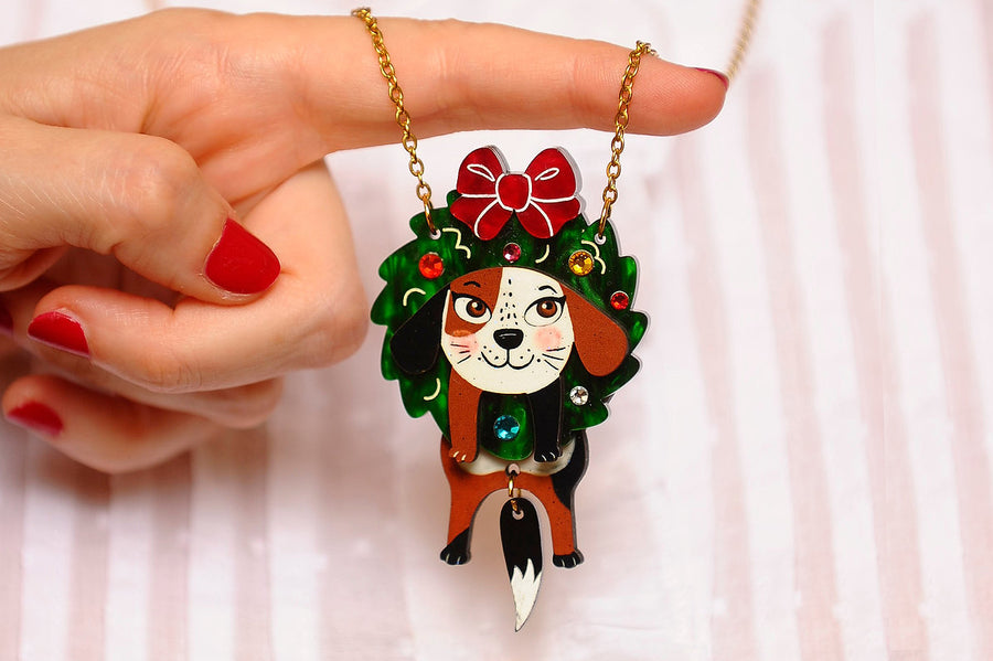 Laliblue : Christmas : Dog in a Christmas wreath necklace