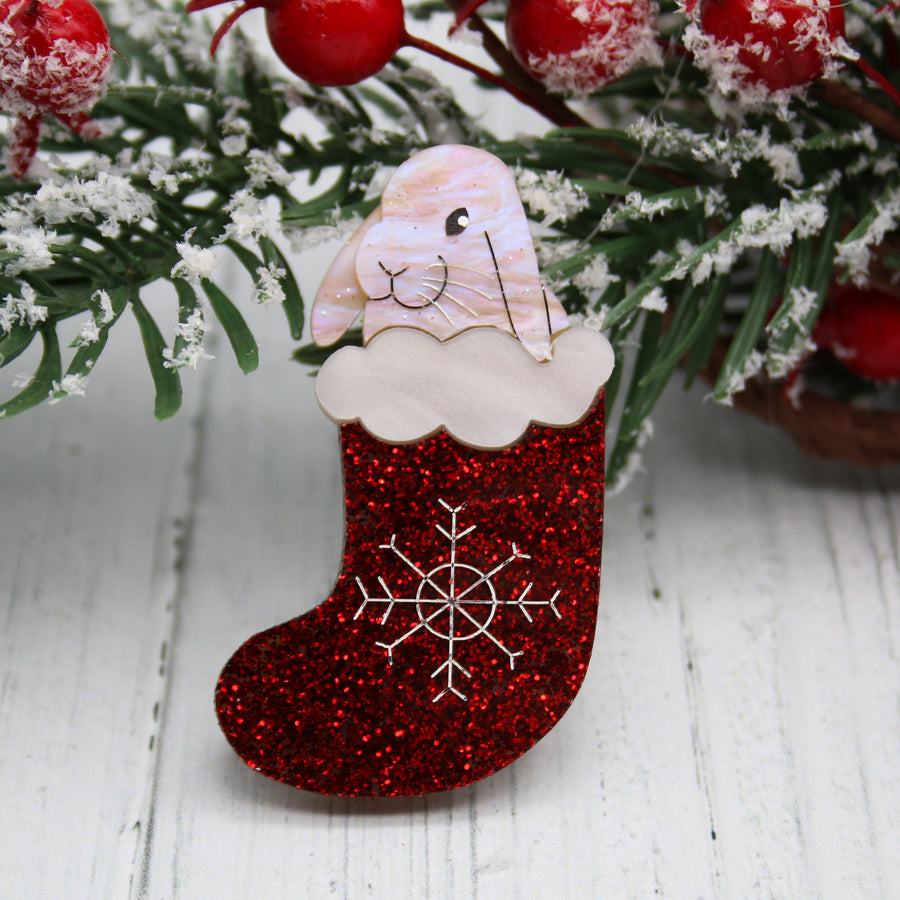 Dolly Dimple Design : Bunny Stocking Brooch [PRE-ORDER]