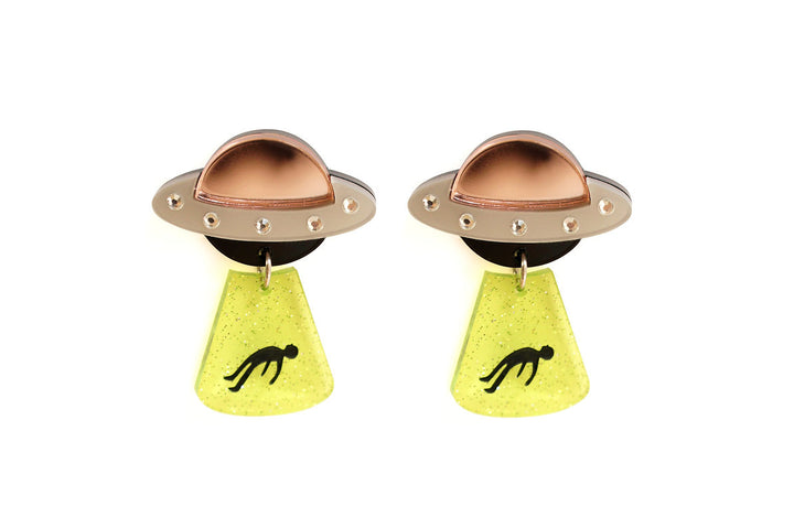 LaliBlue : Cursed Carnival : Flying Saucer Earrings