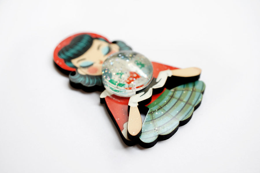 Laliblue : Christmas : Girl with a snow globe brooch