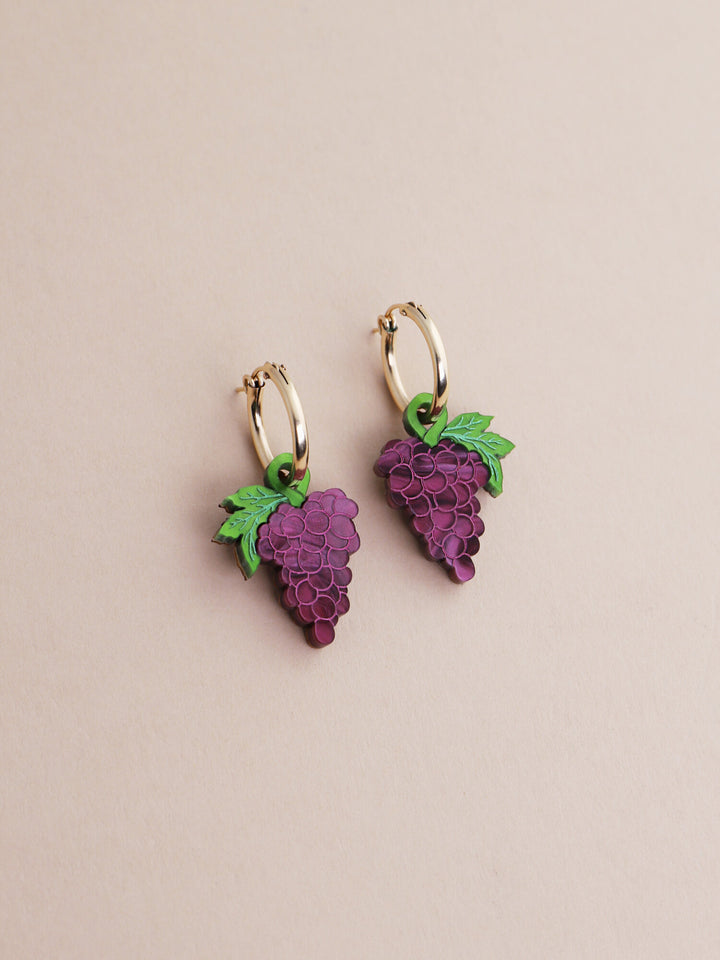 Wolf & Moon : Grape Hoops in Red