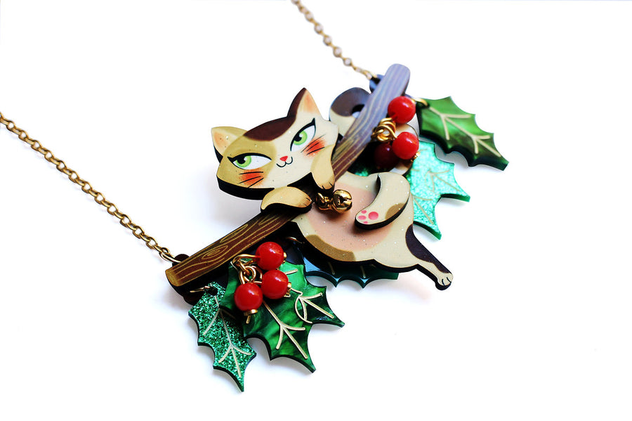 Laliblue : Christmas : Kitty collar on a holly branch necklace