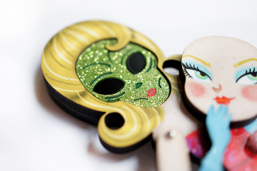 LaliBlue : Cursed Carnival : Martian Lady Brooch