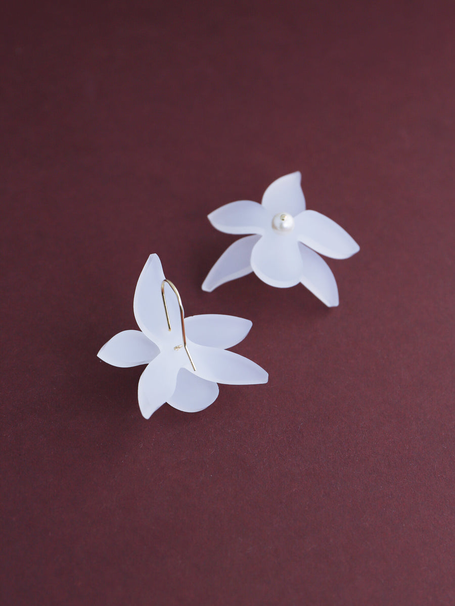 Wolf & Moon : Orchid Earrings in Frost