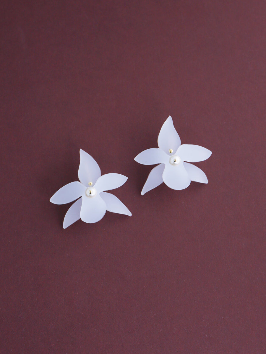 Wolf & Moon : Orchid Earrings in Frost