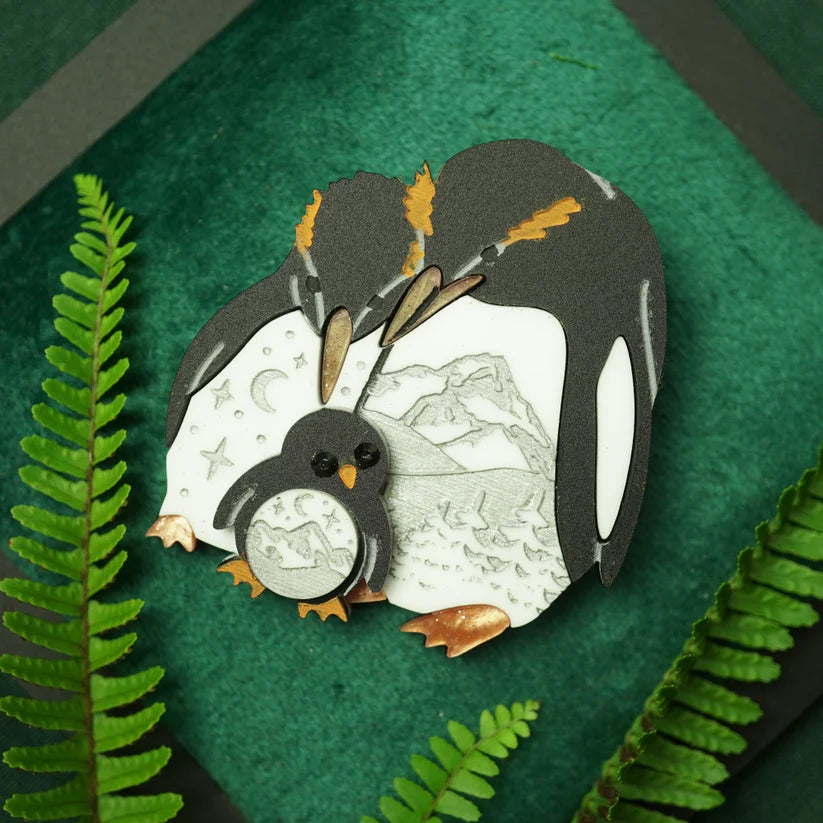 Lost Kiwi Designs : Penguin Brooch