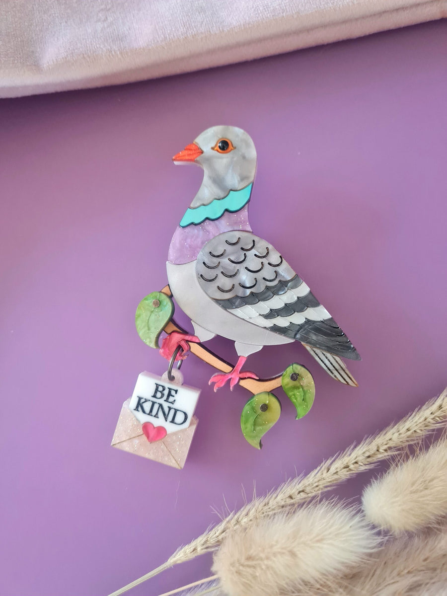 Cherryloco : Pigeon Brooch