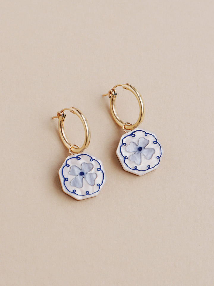 Wolf & Moon : Poppy Charm Hoops