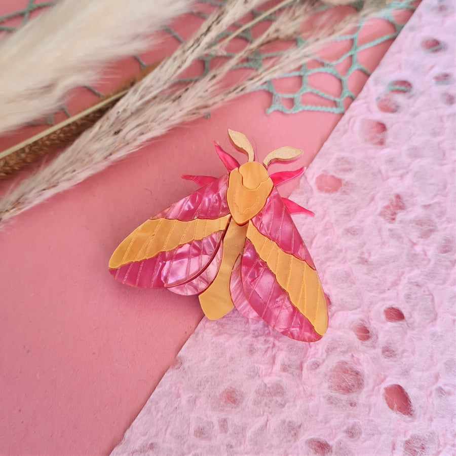 Cherryloco : Rosy Maple Moth Brooch