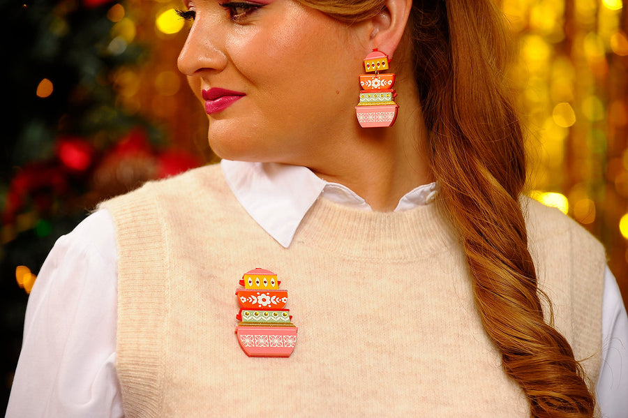 LaliBlue : Christmas : Retro Pyrex container brooch