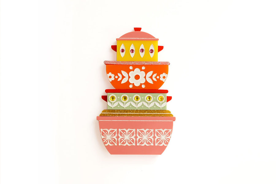 LaliBlue : Christmas : Retro Pyrex container brooch
