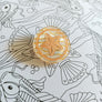 Bright and Bubbly : Ocean Odyssey : Sand Dollar Mini Brooch [LUCKY LAST!]