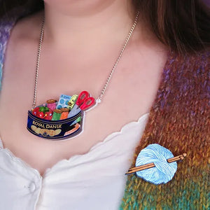 Kimchi & Coconut : Sewing Tin Brooch/Necklace