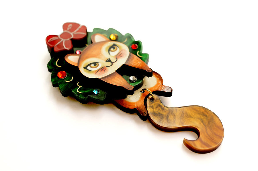 Laliblue : Christmas : Squirrel in a Christmas wreath Brooch