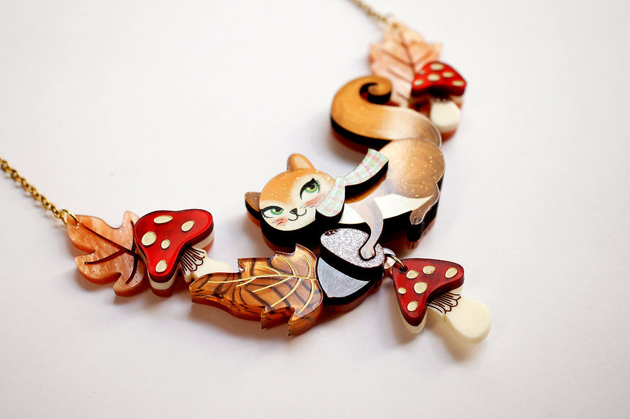 Laliblue : Christmas : Squirrel with mushrooms necklace