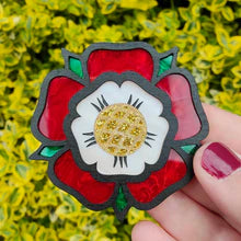 Folk & Fortune : Tudor Rose brooch