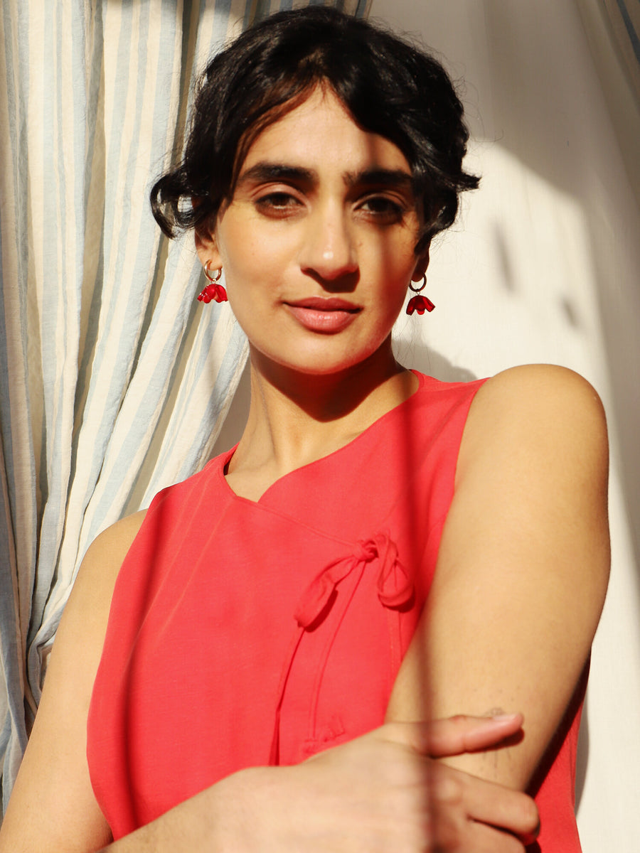 Wolf & Moon : Tulip Hoops in Scarlet