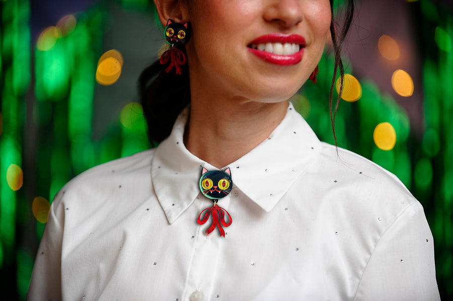 LaliBlue : Cursed Carnival : Vampire Kitten Button Cover