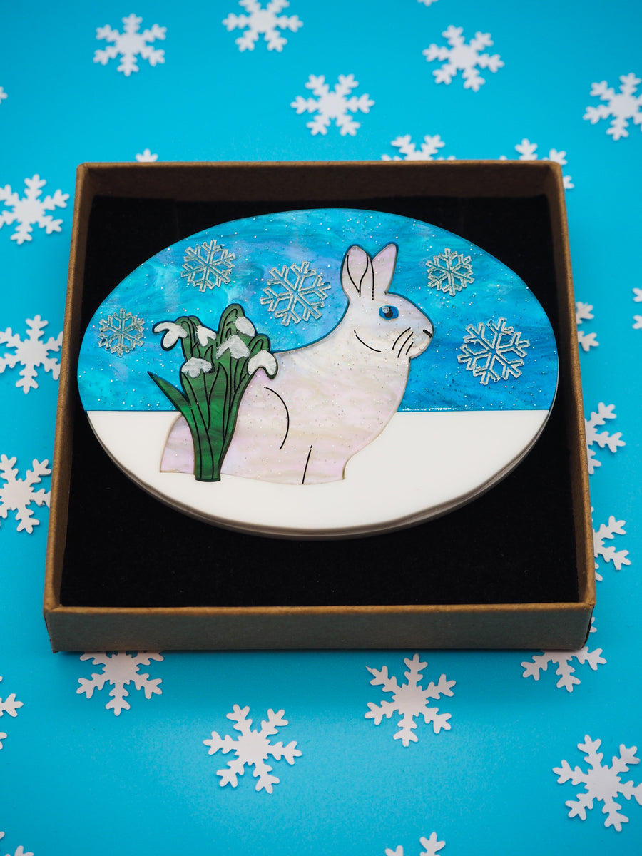 Dolly Dimple Design : Winter Rabbit Brooch