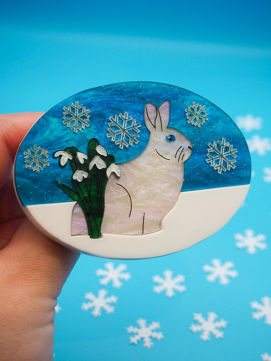 Dolly Dimple Design : Winter Rabbit Brooch