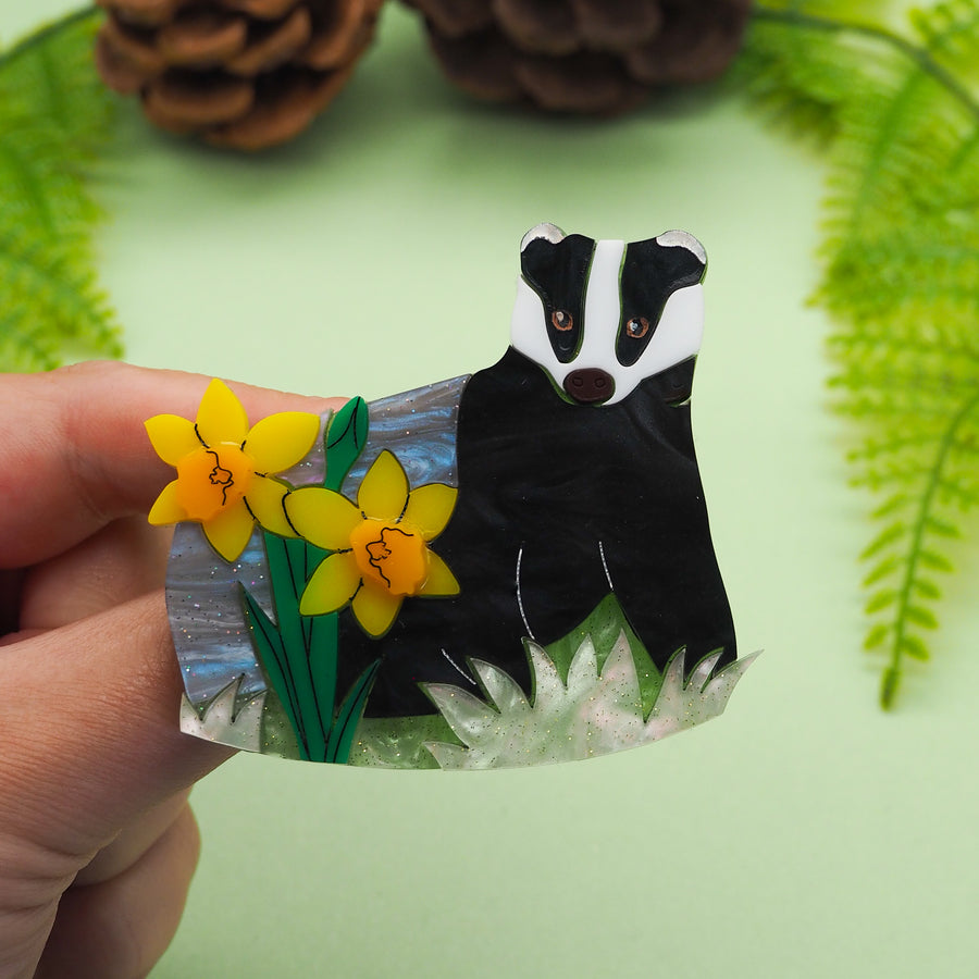 Dolly Dimple Design : Badger in Bloom Brooch