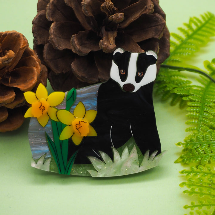 Dolly Dimple Design : Badger in Bloom Brooch