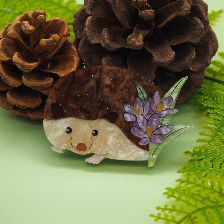 Dolly Dimple Design : Hedgehog Among the Crocuses Brooch