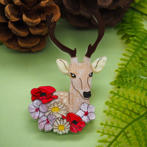 Dolly Dimple Design : Deer Among Wildflowers Brooch