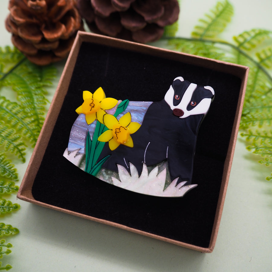 Dolly Dimple Design : Badger in Bloom Brooch