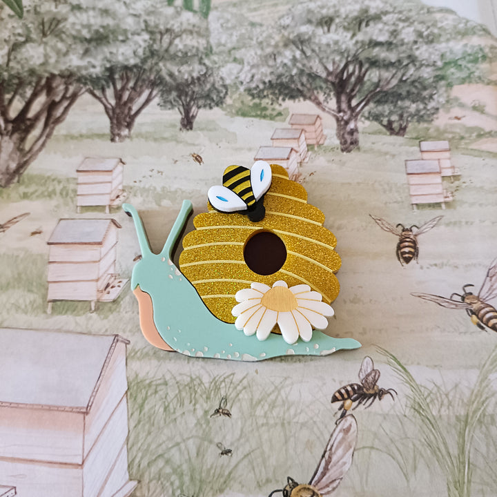 Bright and Bubbly : Silvia's Adventures : Queen Bee Silvia Brooch