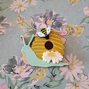 Bright and Bubbly : Silvia's Adventures : Queen Bee Silvia Brooch