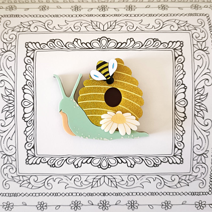 Bright and Bubbly : Silvia's Adventures : Queen Bee Silvia Brooch