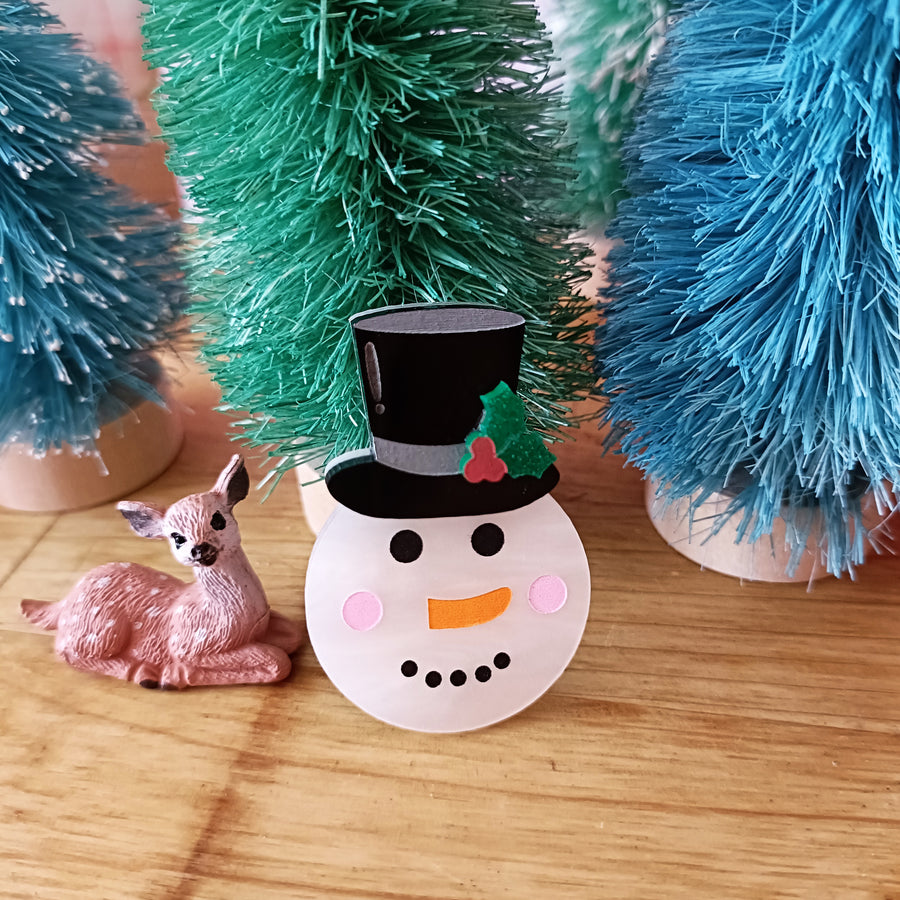 Bright and Bubbly : Christmas : Frost the Snowman Brooch