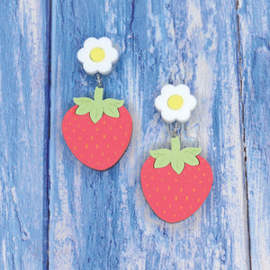 Kimchi & Coconut : Sweets : Strawberry Earrings