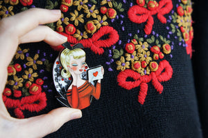 LaliBlue : Valentines : Girl with love letter brooch